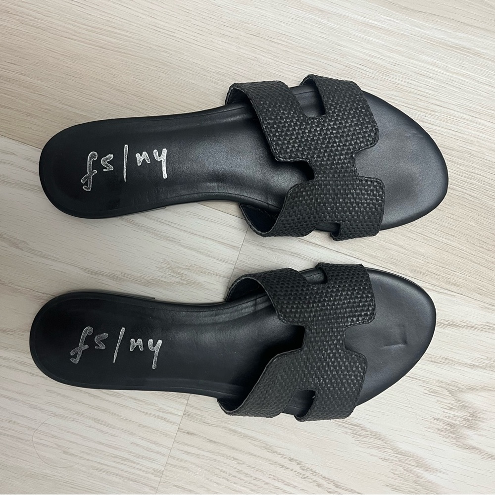 French Sole Black Raffia Women's Sandals